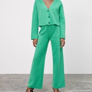 Only worn once, Green Zara Knit Sweater & Pant Set. Both sweater & pants size M